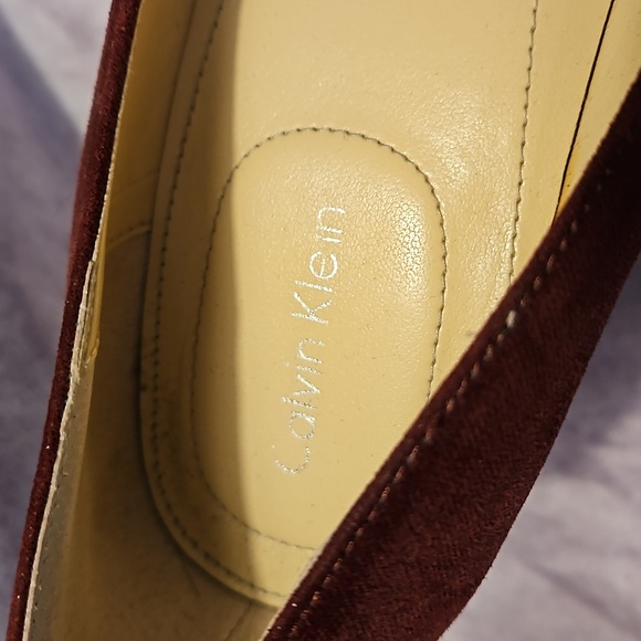 Calvin Klein Dolly Burgundy Suede Heels 10M - Picture 4 of 5